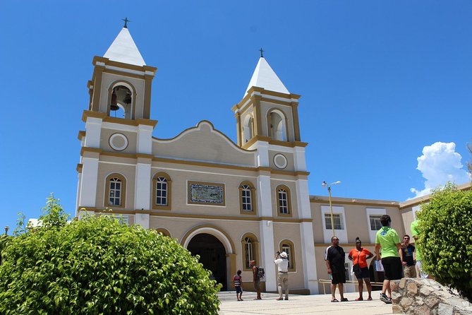 Los Cabos Deluxe City Tour: San Jose, San Lucas and The Arch - Stop 4: Plaza Mijares and the Historic District Feel