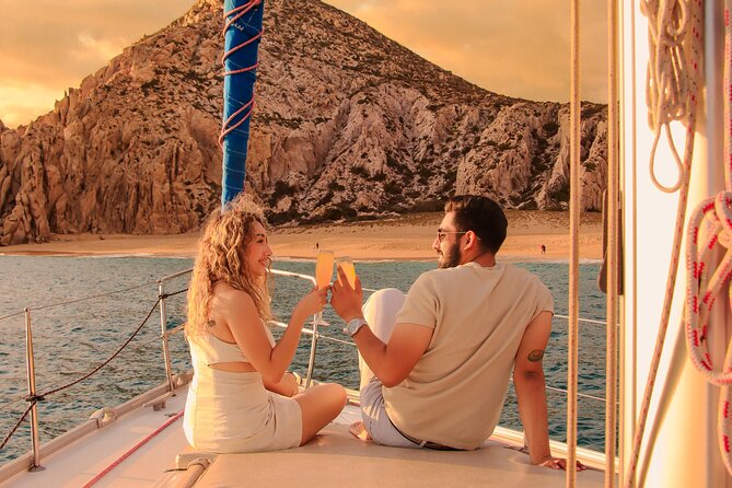 Los Cabos Luxury Sunset Sail with Light Appetizers and Open Bar - Key highlights at a glance