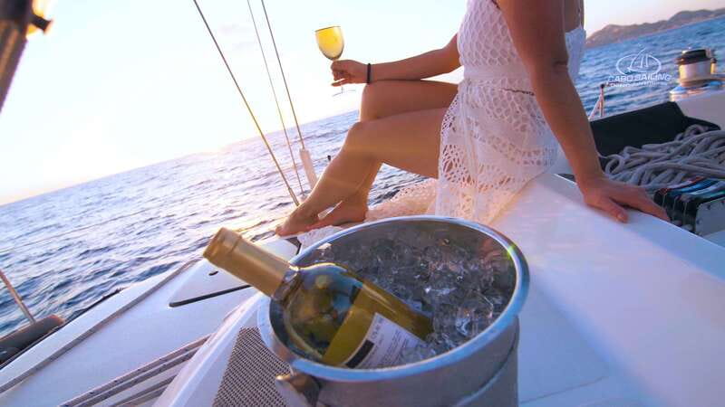 Los Cabos: Shared Sunset Sailing Cruise - When the engine cuts and the sails go up