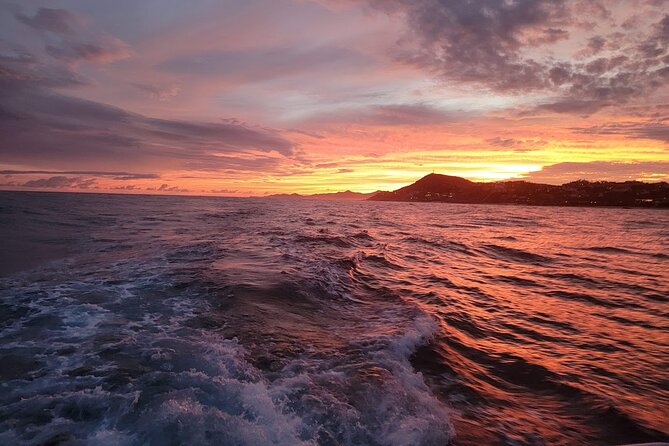 Los Cabos Yacht Adventure - Arch, Snorkel, Lunch, Drinks 1-18ppl - The main cruise: Cabo San Lucas, the Arch, and Lovers Beach