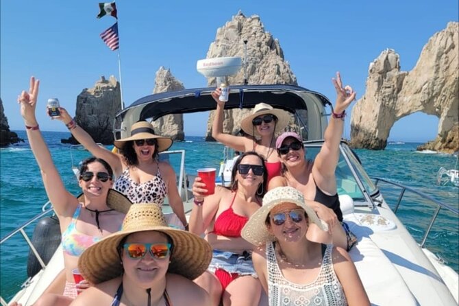 Los Cabos Yacht Adventure - Arch, Snorkel, Lunch, Drinks 1-18ppl - Wildlife spotting: whales are possible when the captain is paying attention