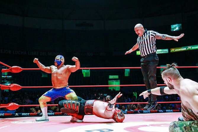 Lucha Libre Tour: guide by professional lucha libre wrestler - Meeting Point and Walking Reality: From Roma to Dr. Lavista