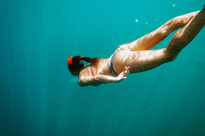 Luxury Snorkel Adventure in Cabo - The cruise route: from Cabo landmarks to the two oceans