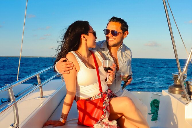 Luxury Sunset Sailing Cruise in Cancun with Light Dinner and Open Bar - The light dinner and open bar: what’s included and what’s not