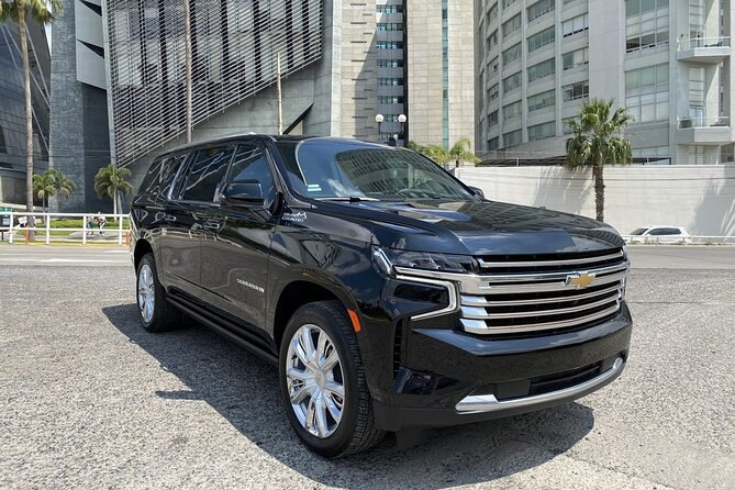 Luxury Suv from Cancun One Way International Airport - What your 30-minute luxury SUV ride feels like