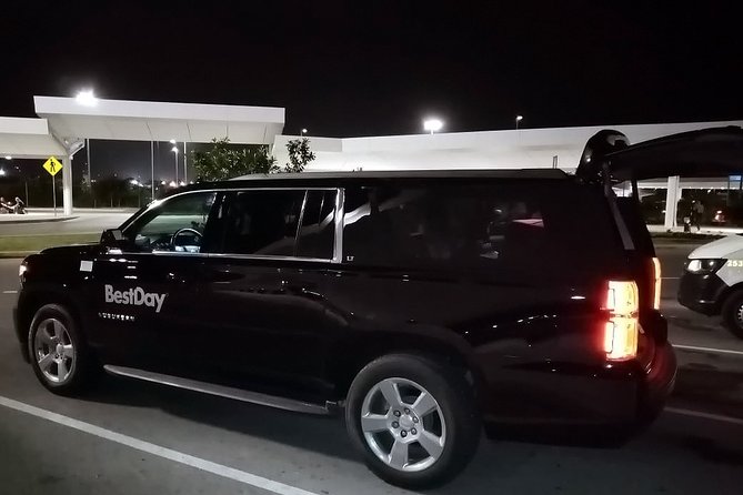 Luxury SUV Private Transfer R/T-Airport-Hotel-Airport- Playa del Carmen - Included extras that actually matter on a transfer