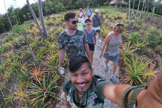 Mahahual and Costa Maya Birdwatching - The partnered farm stop: lunch, hibiscus water, and birding in between