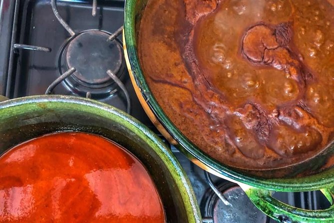 Mama's Kitchen - Entering a Huatulco Mole Kitchen With a Real Teaching Focus