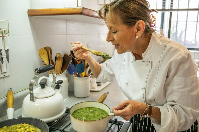 Market Tour and Home Cooking Class in Mexico City with Margarita - Tlacopac San Ángel home cooking: a warm welcome, then hands-on work