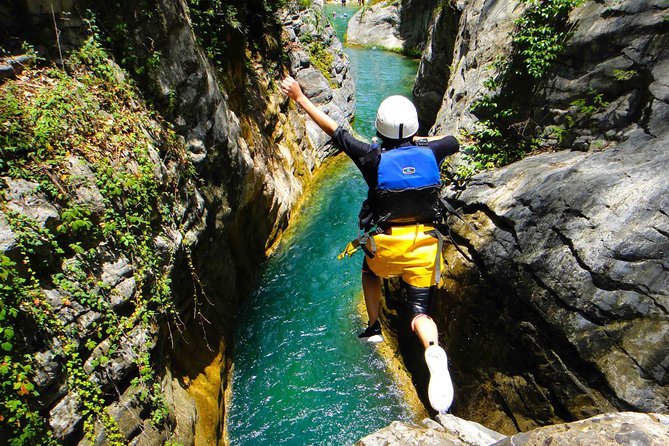 Matacanes : Canyoning + Hiking + Water Jumps + Rappel + Caves - Key points to know before you go