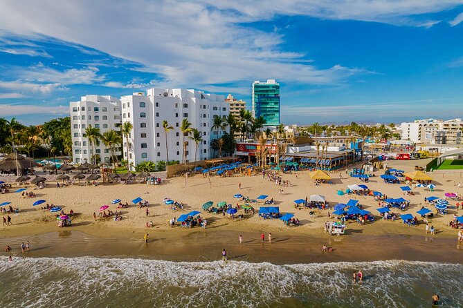 Mazatlan City Sightseeing Tour with Shopping Time and Lunch - Punta de Clavadistas: Watch the Cliff Divers and Handle Tips