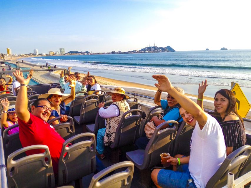 Mazatlán: Double-Decker Bus, Cliff Diving & Walking Tour - Historic District Walking Tour Through Narrow Streets and 19th-Century Styles