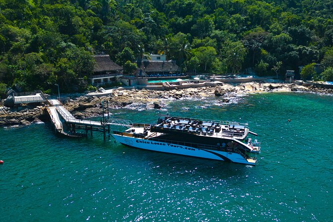 Mega Catamarans ALL INCLUSIVE Remote Paradise Beach Adventure - Playa Chica Locca beach club: the infinity pool and swim-up bar effect