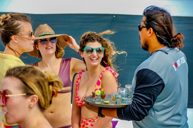 Mega Yacht Limousine of the Sea 1: Puerto Vallarta - Cruise time along the Bay of Banderas, what you’re really buying with 4 hours