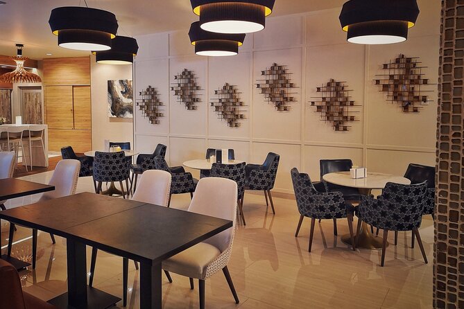 Mera VIP Lounge at Cancun International Airport - Price and logistics: is $49 a good deal?