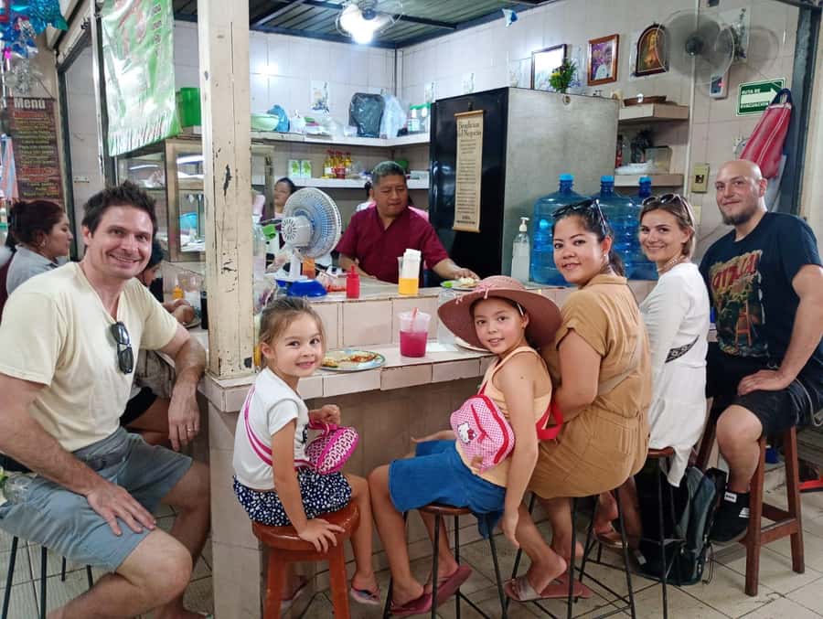 Mérida: Food tour of typical Yucatecan cuisine. - A 1.5 hour walk that actually earns its name