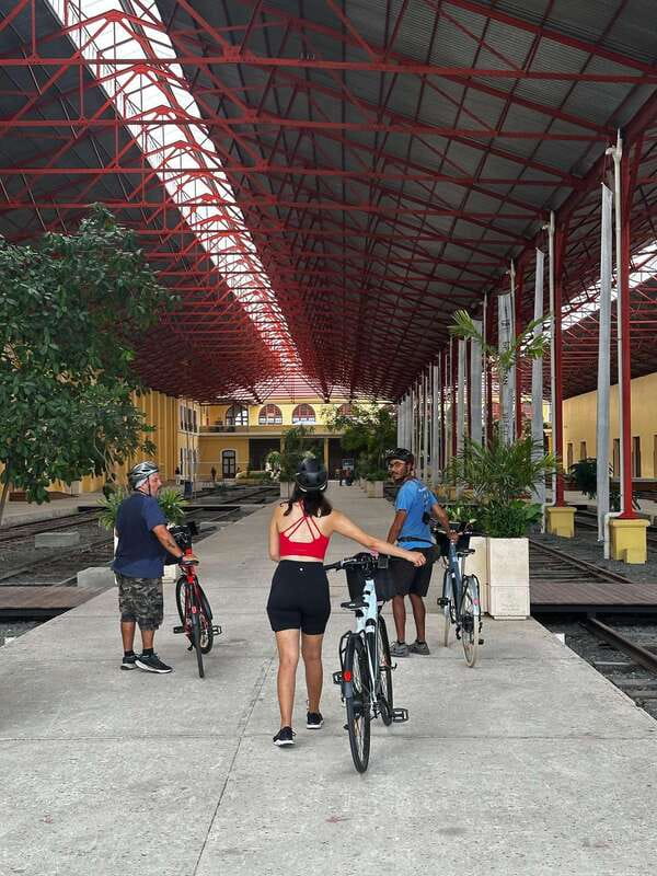 Mérida: The E-bike tour with history and culture - Why this e-bike tour works better than a typical walking loop