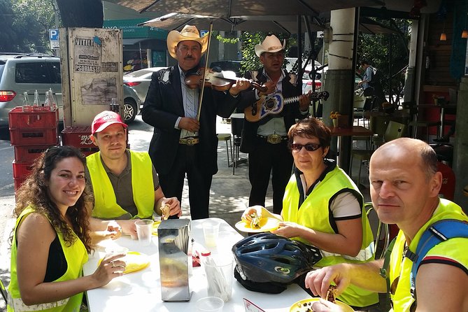 Mexico bike tour - More than sightseeing: why this feels like a neighborhood primer
