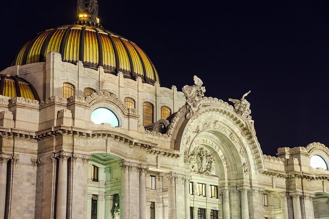 Mexico City at Night Tour with Torre Latino - Torre Latinoamericana viewpoint: the included payoff
