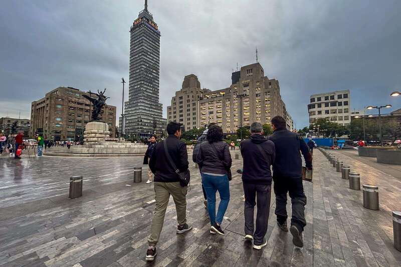 Mexico City at Night Walking tour with optional Torre Latino - Getting Oriented: Starting Points and the Fine Arts Palace Meet-Up