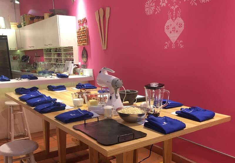 Mexico City: Authentic Mexican Cooking Class & Market Tour - Studio start: agua fresca, coffee, and how the day gets structured