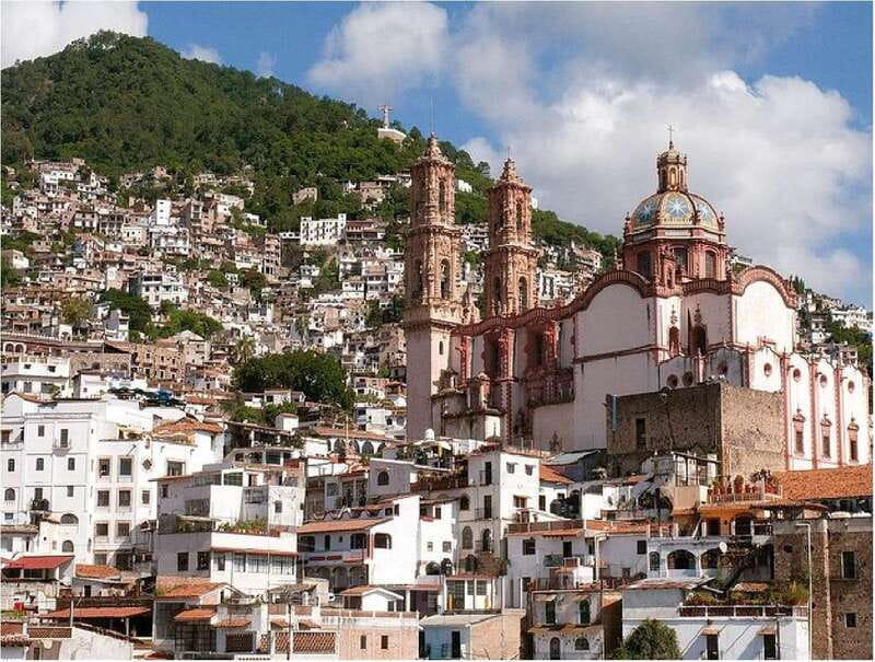 Mexico City: Cacahuamilpa Caves and Taxco Small-Group Tour - Meeting Point Near the Angel of Independence, Then Out of the City
