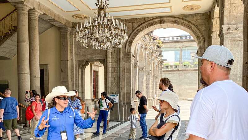 Mexico City: Chapultepec Castle and Anthropology Museum Tour - Starting at the National Museum of Anthropology: get your bearings first