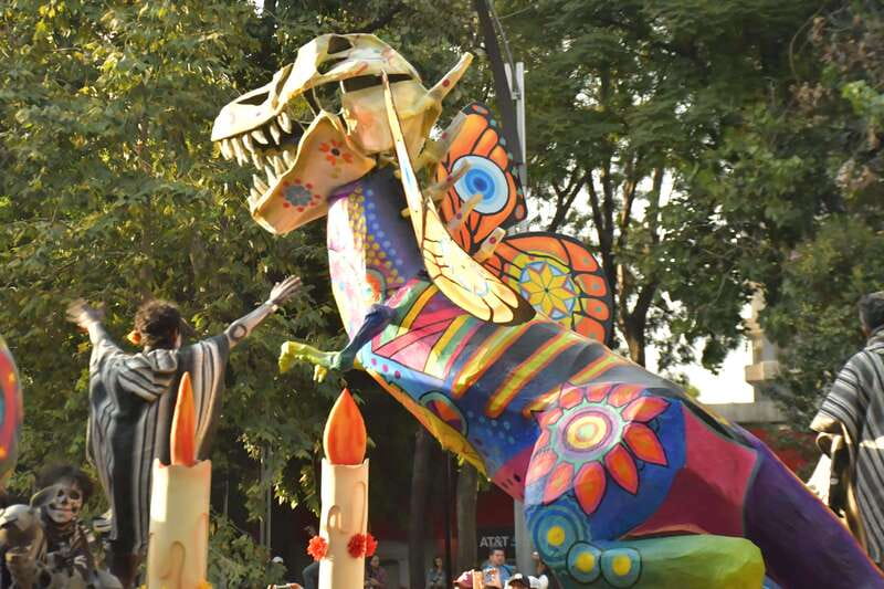 Mexico City: Day of the Dead Guided Tour - Panteón de Dolores: The Emotional Centerpiece You’ll Remember