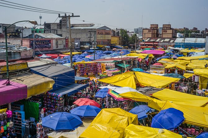 Mexico City deep tour through La Merced and iconic markets - Stop 1: Mercado Sonora, live animals and market sorcery