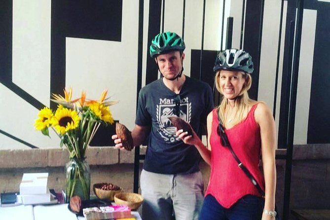 MEXICO CITY FOOD TOUR: flavors on two wheels - Stop 1 San Miguel Chapultepec: get the ride feel first
