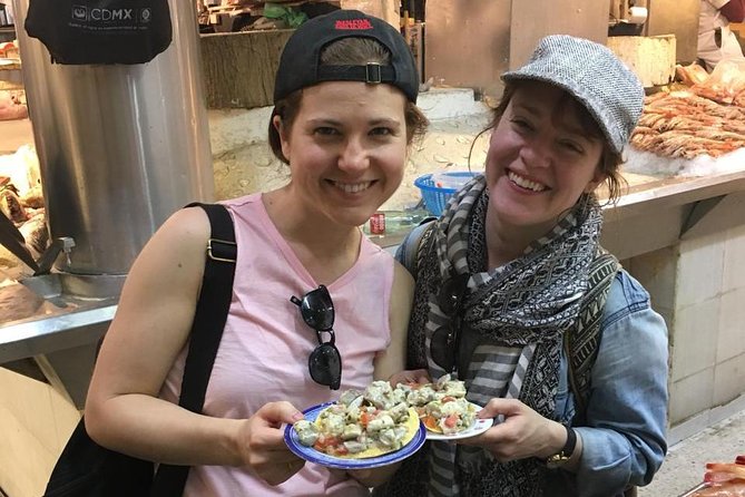 MEXICO CITY FOOD TOUR: flavors on two wheels - Start Point in San Miguel Chapultepec, then the route unfolds