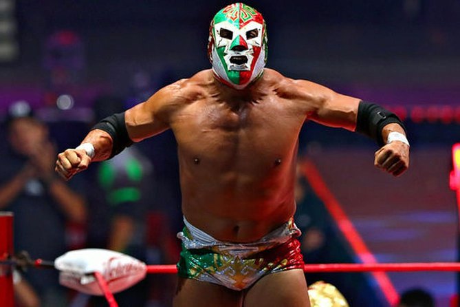 Mexico City: Lucha Libre wrestling show tickets - Bilingual guide help: how you understand the chants and match rhythm
