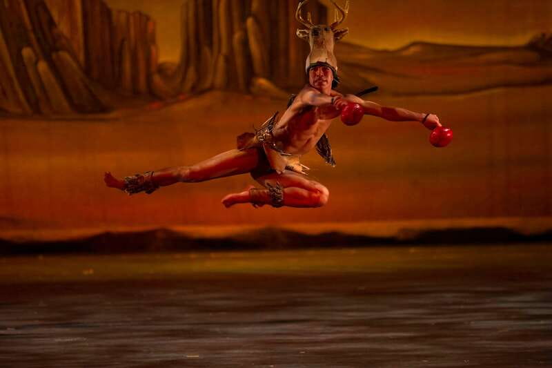 Mexico City: Mexican Folklore Ballet - A balanced sense of what the night feels like
