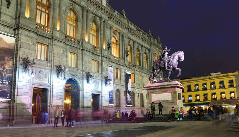 Mexico City: Night City Tour in a Double Decker Bus - What it feels like on a red double-decker bus