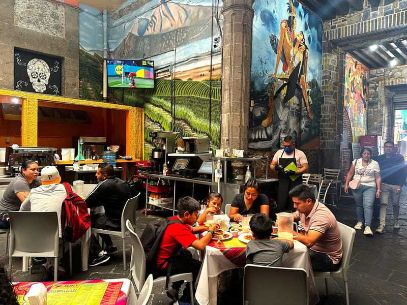 Mexico City: Old Town Food Tour of 7 Tastings & Secret Dish - What the Guide Adds: Names You Can Spot in Recent Experiences