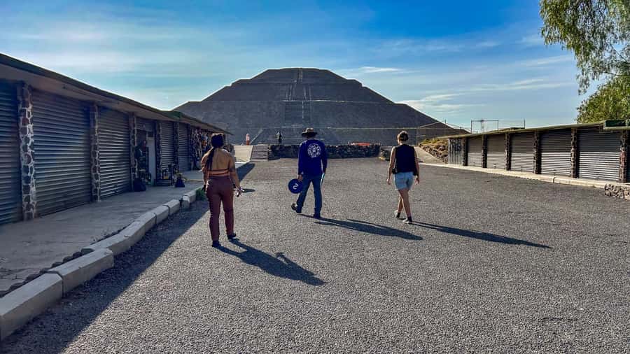 Mexico City: Teotihuacan Early or Afternoon Access Tour - Getting to Teotihuacan: how the bus ride and breaks shape your day
