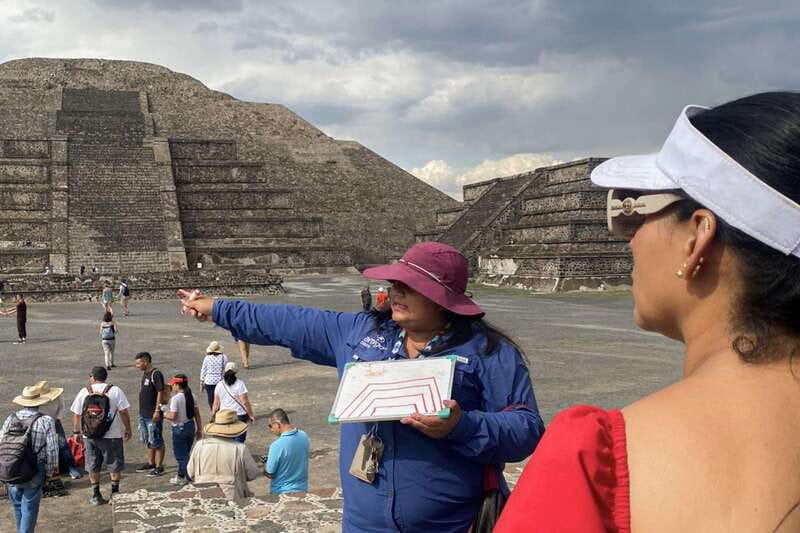 Mexico City: Teotihuacan, Tlatelolco & Basilica of Guadalupe - Basilica of Our Lady of Guadalupe: relics, religious meaning, and your chance to breathe
