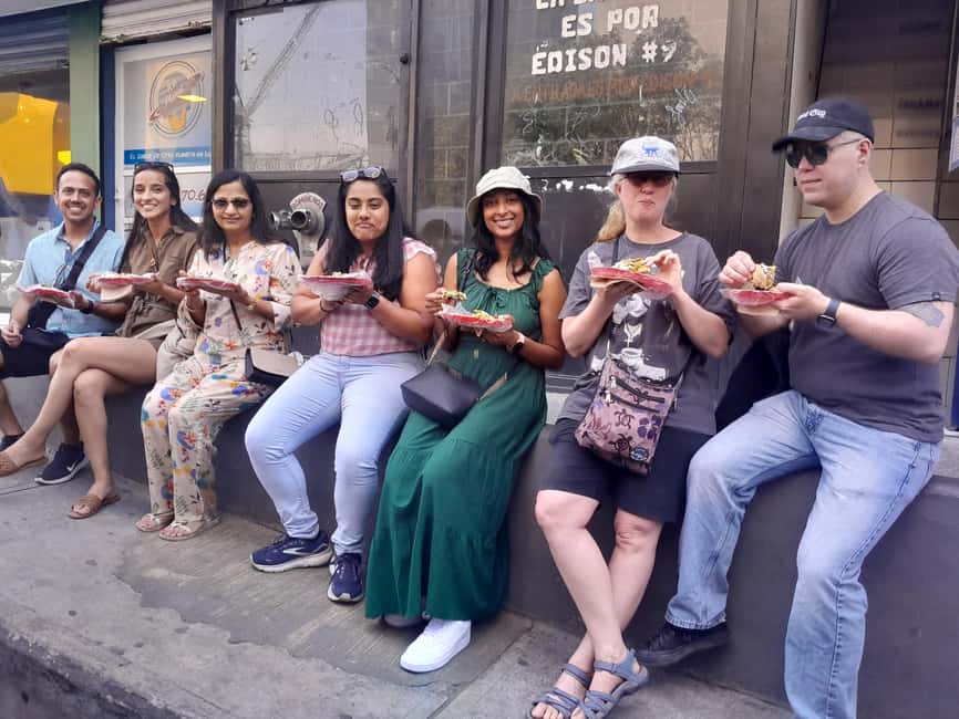 Mexico City: Vegan and Vegetarian Street Food Adventure - Meeting at Hilton Reforma, then getting your bearings fast