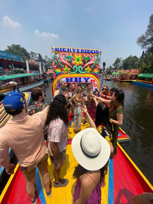 Mexico City: Xochimilco Boat with Guacamole & Premium Drinks - The cooking class portion, guacamole, and fruit snacks