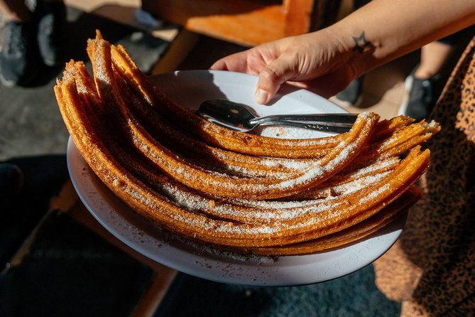 Mexico Private Food Tour With Locals Including 10 Tastings - Banco de México classics: tacos al pastor and taco de canasta