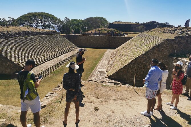 Monte Alban - Full Day Guided Tour with or without Food - Oaxaca - Santo Tomás Jalieza Cotton Textiles on a Hip Loom