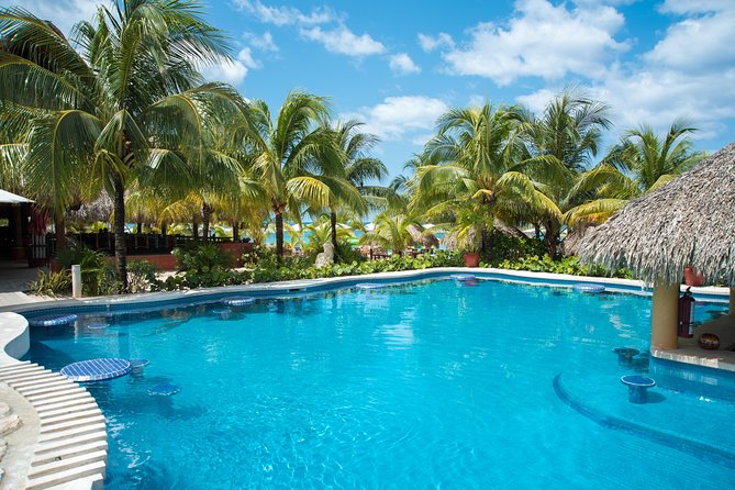 Mr. Sanchos Beach Club All-Inclusive Day Pass - Service quality: why names like Leo and Chris keep showing up
