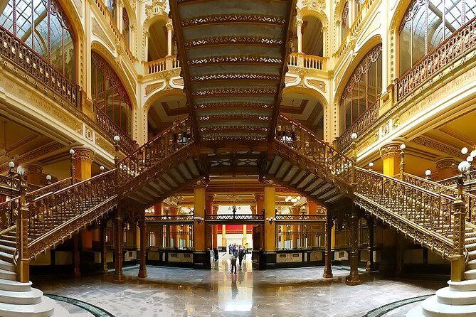 Must-see Buildings & Palaces of Mexico City - Palacio Postal, Correo Mayor and those gold-plated interiors