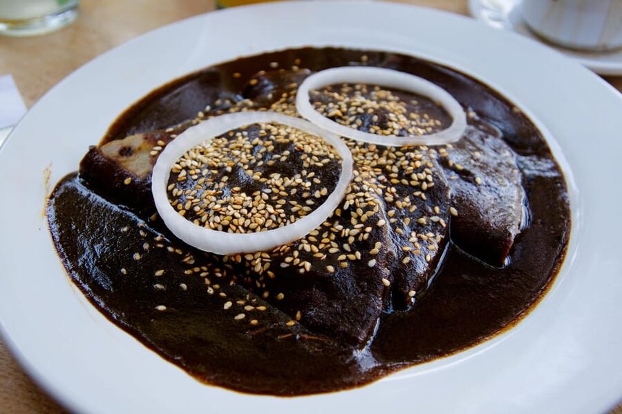 Oaxaca: Day of the Dead Evening Walking Tour with Dinner - Dinner Is the Finale: What You Actually Get After 5 Hours
