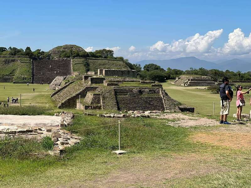 Oaxaca de Juarez: Monte Alban Half-Day Tour - Monte Albán’s White Mountain setting and the views you came for