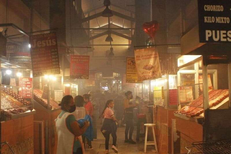Oaxaca: Food and Markets Tour - Drinks that set the tone: traditional waters and El Tejate