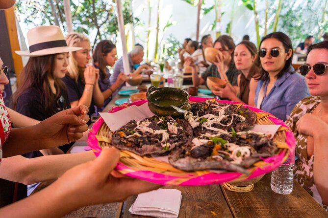 Oaxaca Street Food Tour. Signature Markets Tour - Key moments that make this tour a smart choice