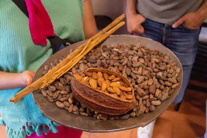 Oaxaca Street Food Tour. Signature Markets Tour - Stop 2: Mercado Benito Juarez, a different energy and more decision-making