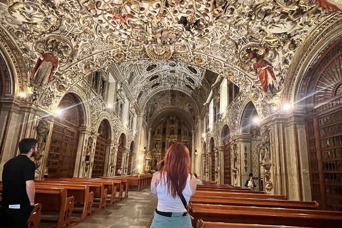 Oaxaca Walking Tour - Mercado 20 de Noviembre: the smoke aisle and market-life reality