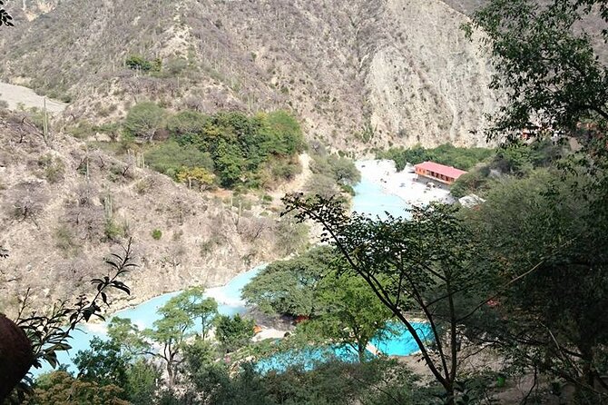 One day tour to the Tolantongo Caves - The long Mexico City to Tolantongo drive: how to make it feel shorter